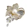Broche Ambiental Broche Brillante de Pedrería y Perlas para Mujeres Pin de Solapa para Traje Abrigo Accesorios de Ropa Antiexposición Venta al por Mayor