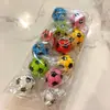 Colgante llavero de fútbol llavero de fútbol blanco y negro artesanía al por mayor regalo deportivo Copa Mundial llavero de fútbol