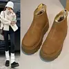Botas de Moda para Mujer 2026 Moda Nuevo Estilo Tendencia de Invierno Botas Cortas Engrosadas para Personas Menudas Venta Caliente Plataforma Suela Gruesa Damas