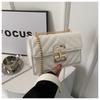 Bolso Car Stitch para Mujer 2024 Primavera Nuevo Versátil Estilo Occidental Bolso Cuadrado Pequeño Cadena Hombro Bandolera Cierre de Hebilla Bolso de Mujer