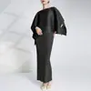 Vestido Plisado con Textura Miyake para Mujer Shenzhen Nanyou de Gama Alta Comercio Exterior Transfronterizo Conjunto de Dos Piezas con Chal para Mujer