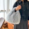 Nuevo Bolso de Mano de Moda Bolso de Mujer 2025 Otoño e Invierno Texturizado Felpa Clutch Bolso de Mano Moderno para Mujer