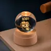 Madera Maciza Bola de Cristal Giratoria Luz de Noche Cielo Estrellado Adorno de Escritorio Creativo Artesanía Temporada de Graduación Regalo Personalizado