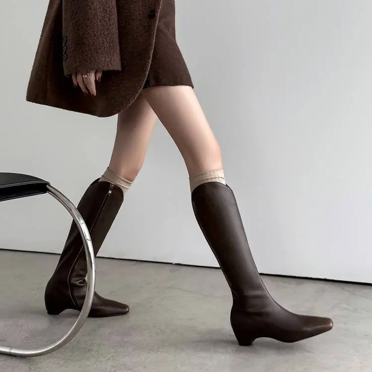 20250913625816046_750.jpg?imageslim