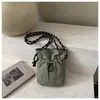 Bolsa de Telefone Simples e Leve em Lona para Mulheres 2026 Nova Versátil Casual ao Ar Livre Esportes Viagem Ciclismo Transversal Pequena Bolsa