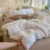Conjunto de cama de quatro peças em gaze dupla camada Classe A 100% algodão, capa de edredom de algodão puro, lençol de baixo e capa de edredom, modelo novo para dormitórios estudantis, conjunto de três peças 4