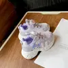 Zapatos para Niñas Tenis Transpirables Nuevo Estilo Primavera y Otoño 2025 Zapatos de Malla con Luces para Niñas Zapatos Funcionales para Niños Suela Suave Antideslizante