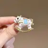 [Ven a la Fortuna Ahora] Nuevo Diseño Creativo de Nicho Versátil Broche de Ponis Único Accesible Lujo Estilo Personalizado Broche