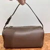Bolsa con Portalápices de Piel de Oveja Teñida con Agua Tr, Estilo 90s, Patrón de Lagarto de Lujo Ligero, Completamente de Piel por Dentro y por Fuera, Bolso Minimalista Versátil para Hombro, Debajo del Brazo o Cruzado