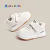 Zapatos Nuevos de Algodón para Bebé de Invierno, Zapatos para Niña Pequeña, Zapatos Deportivos Impermeables de Cuero y Terciopelo para Niños de 1 a 3 Años