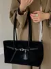 Bolso de mano de nicho muy elegante y casual estilo coreano, nuevo 2026 vintage color liso bolso relajado para el hombro y debajo del brazo