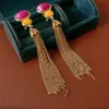 Brincos Florais Vintage Retrô com um Toque de Luxo Leve e High-End, Design de Tarraxa com Franjas, Brincos Versáteis Atacado