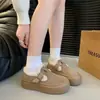 Pantuflas de algodón todo incluido para mujer, nuevo estilo 2026, zapatos esponjosos de otoño e invierno para mujer, modernos y versátiles, populares zapatos de algodón para la nieve