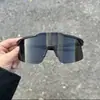 Gafas de Ciclismo para Hombre Gafas de Sol con Montura Grande Gafas a Prueba de Viento para Senderismo y Montañismo Gafas de Sol Anti-UV para Mujer Mostrar Cara Pequeña