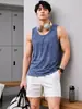 ¡Fresco y de secado rápido! Camiseta sin mangas de malla jacquard tejida transpirable para hombre con hombros estrechos, adecuada para deportes y fitness, versátil para el verano
