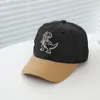 Gorra de Béisbol de Mezclilla de Moda para Niños con Bordado de Dinosaurio y Bloques de Color para Primavera y Otoño, Adecuada para Niños y Niñas de 2 a 8 Años, Sombrero de Sol a la Moda