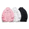 Jaqueta Jeans Rasgada para Homens Primavera e Outono 2026 Estilo de Rua Ins Jaqueta Rosa Cool Tamanho Grande Estilo Coreano Par Casal Jeans