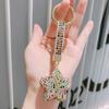 Llavero con cadena de garra de diamante completo de moda transfronteriza, llavero de coche con estrella de cinco puntas y diamantes de imitación, colgante para coche, regalo pequeño creativo