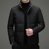 Yingao Estilo Old Money Jaqueta de Penas Masculina Gola Alta Penugem de Pato Nova Roupa de Negócios para Homem de Meia-Idade Casaco Quente Masculino