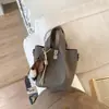 Bolsa de Balde Portátil Estilo Retrô Francês para Mulheres 2026 Inverno Novo Estilo Roupa Diária de Trabalho Bolsa de Ombro Nicho Casual Bolsa Transversal