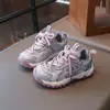 Zapatos Casuales de Malla Transpirable para Niñas Novedades Primavera/Verano 2026 Zapatos Deportivos para Correr de Suela Suave para Niños Zapatos Individuales Elegantes para Niños