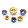 Tuerca hexagonal con brida texturizada de acero inoxidable titanio azul quemado con dientes antideslizante a prueba de aflojamiento tuerca de flor de diente modificación Especial