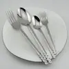 Juego Creativo de Acero Inoxidable para Bistec Cuchillo Tenedor Cuchara Cuatro Piezas Juego de Vajilla de Hotel de Alta Calidad Antideslizante Restaurante Occidental Vajilla de Boda