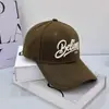 Boné de Baseball Bordado com Letra da Moda Unissex Versátil Chapéu de Sol com Sombra 2026 Novo Respirável Boné de Baseball para Casal