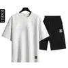 Traje Nuevo Estampado de Acero de Verano Moda Hombre Holgado Combinable Casual Simple Estilo Americano Retro Estudiante Conjunto de Dos Piezas