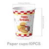 Set de fiesta de cumpleaños temático de hamburguesas al estilo americano y pollo frito con platos de papel desechables, vasos, mantel, banderines y globos para decoración