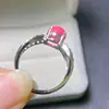 Ventas Directas de Fábrica Venta Caliente Transfronteriza Anillo de Ópalo Rosa Colorido Piedra Principal 7*9mm Plata de Ley S925 Incrustado Natural Soporte