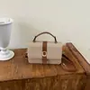 Outono 2026 Nova Bolsa Pequena Feminina Estilo Coreano Versátil Bolsa Transversal para o Trabalho Ombro Único Moda Bolsa Quadrada Pequena Atacado Bolsa Feminina