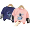 Ropa infantil, camiseta de manga larga para niños, estilo de dos piezas para principios de otoño, nuevo modelo primavera y otoño 2026, camiseta básica de algodón puro, top de otoño