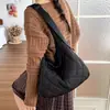 Chaqueta de Algodón Súper Ligera Casual Bolso Bolso Tote Acolchado de Diamante para Mujer Gran Capacidad Bolsa para Viaje Diario Bolso de Hombro Simple Nuevo Estilo Otoño/Invierno 2026