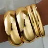 Accesorio transfronterizo de gran venta, producto nuevo: brazalete abierto de forma de ola irregular para mujer, conjunto de tres piezas personalizado y de moda de joyería para mujer