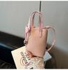 Bolso de hombro de gran capacidad retro de alta gama para mujer, novedad de 2025, bolso informal para ir al trabajo, portátil y versátil, moderno.