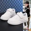 Zapatos para Niños Primavera y Verano Nuevos Impermeables de Cuero Deportivos Casuales para Niños Modernos y Versátiles Zapatos para Correr Juveniles
