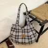 Bolsa de lona a cuadros estilo coreano multicolor con oso para mujer, gran capacidad, adecuada para ir al trabajo, estudiantes, versátil, bolso de hombro casual