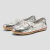 Zapatos de Mujer Plateados de Corte Bajo con Suela Blanda 2026 Verano Nuevo Estilo Zapatos Blancos Puntera Redonda con Cordones Casuales Deportivos Zapatos de Entrenamiento Alemanes para Mujer