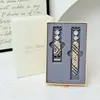 [Empaque de Caja de Regalo] Adecuado para Correa de Reloj Apple Iwatchs12S9876Se, Pulsera de Nácar Colorida, Correa de Cuero para Reloj