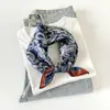 53 Lenços de Seda com Sensação de Luxo Leve e de Alta Qualidade, Lenço de Seda 100% Amora, Lenço Quadrado Elegante, Presente de Dia das Mães