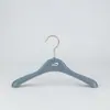 Percha de Plástico Negro Colgador de Ropa para Pantalones Venta al por Mayor Tienda de Ropa Percha Especial para Ropa Colgador de Ropa para el Hogar Tendedero Sin Costuras Logo de Niños
