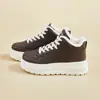 Zapatos de Mujer de Caña Alta 2026 Invierno Suela Gruesa Forro de Felpa Cuero Impermeable Engrosado Casual Moda Blancos Deportivos Casuales