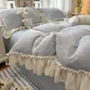 Estilo Francés Clase A Engrosado Tallado Vellón de Leche Juego de Cuatro Piezas Otoño/Invierno Vellón de Coral Funda Nórdica Mariposa Juego de Sábanas de Tres Piezas Ropa de Cama 3