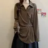 Elegante Camisa de Cuello Polo con Hombros Rectos para Mujer, Nuevo Estilo Primavera 2026, Elegante Top Ceñido a la Cintura para Mujeres de Tallas Grandes que Oculta el Vientre, Diseño Único
