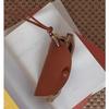 Nuevo Bolso para Llaves con Cabestro de Cuero Collar Colgante Largo Literario Retro de Cuero Diseño de Nicho Colgante para Mujer
