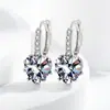 Comercio electrónico transfronterizo venta de exquisitos pendientes de moda amor color tesoro hebilla de oreja estilo reina diosa joyería de oreja fabricantes al por mayor