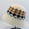 Sombrero de cubo cálido de jacquard de contraste a cuadros rombos estilo coreano, mezcla de lana otoño invierno, sombrero de pescador tejido elegante de moda para mujer