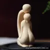 Escultura em Buxo Jane Eyre Casal se Beijando Coração a Coração Ornamento Criativo Artesanato em Madeira
