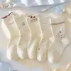 Calcetines para Niñas Primavera y Otoño Estilo ins Crema Osito Estudiante Otoño Niños Medianos y Grandes Estilo Coreano Academia Lindos Calcetines de Dibujos Animados